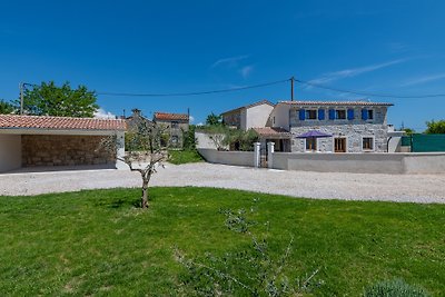 Villa Azi