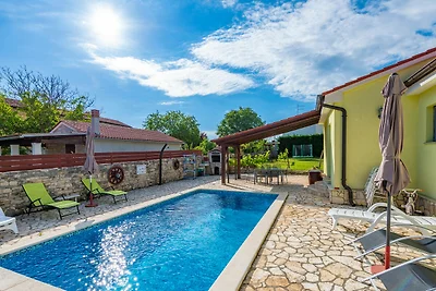 Villa Roža