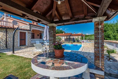 Villa Mirela