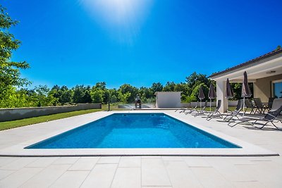 Villa Nikol