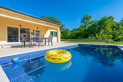 Villa Una