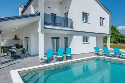 Villa Rovena