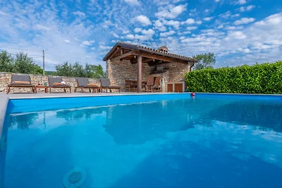 Villa Bina