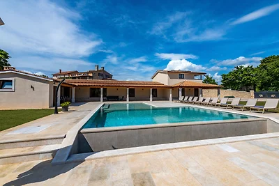 Villa Dika