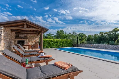 Villa Bina