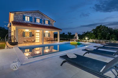 Villa Leana