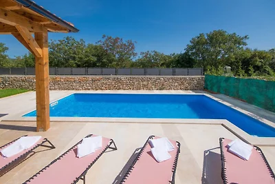 Villa Monkodonja
