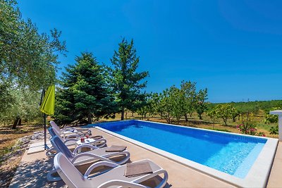 Holiday home relaxing holiday Ližnjan