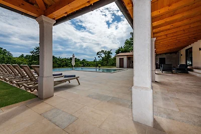 Villa Dika