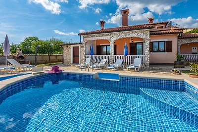 Villa Mirela
