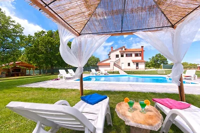 Villa Oaza