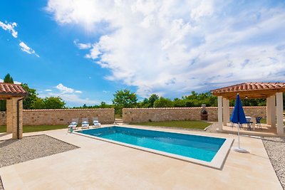 Villa Lucy