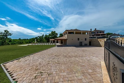 Villa Dika