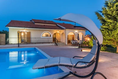 Villa Dream House