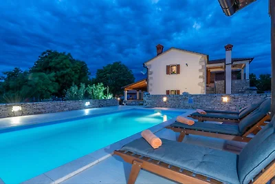 Villa Bina