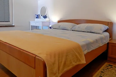 Pula Vinkuran, Jakara Casa