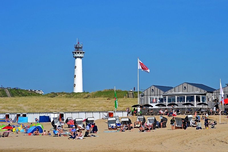 Leuchtturm Van Speijk am Strand