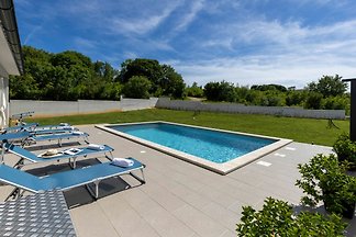 Wunderschöne Villa - Juni 2026