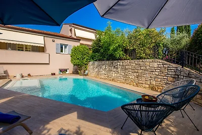Lidija–Privatpool,3 Ferienwohnungen