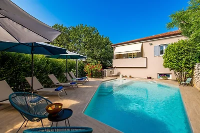 Lidija–Privatpool,3 Ferienwohnungen