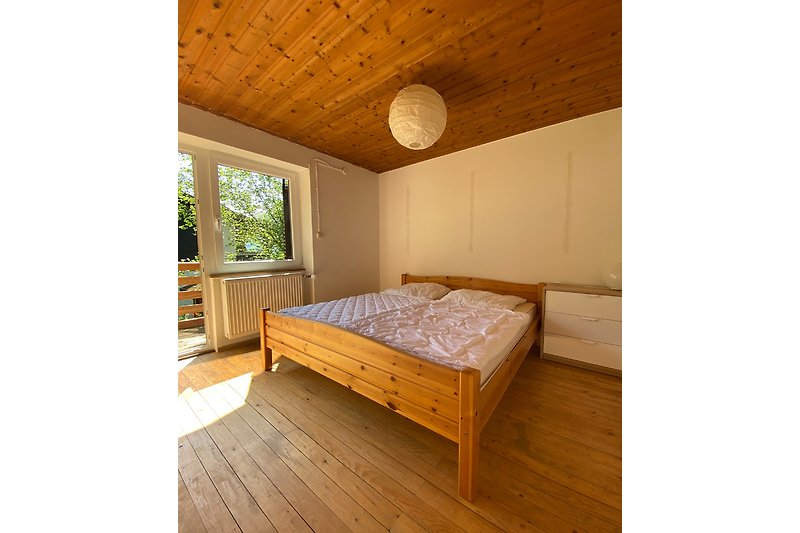 Schlafzimmer im OG mit Doppelbett