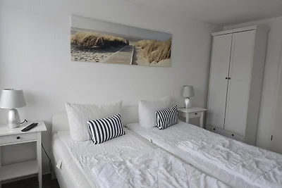 DHH, Ostsee 300m Ofen Sauna eingezä