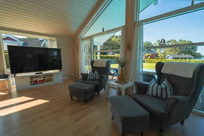 Huis aan het meer