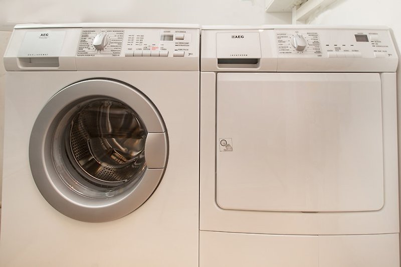 Machine à laver et sèche-linge