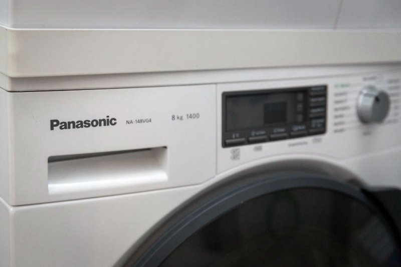 Washing machine (example of use in a home)
