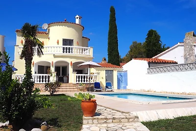 VILLA CALIFORNIA, HUTG 002.861