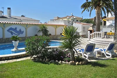 VILLA Carmençó HUTG 006.295