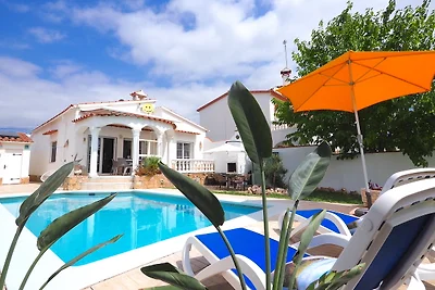 CASA MONTI mit Privatpool u Bootsliegeplatz