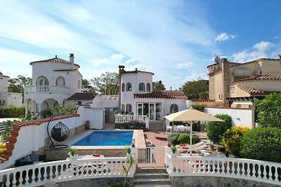 VILLA  ADMIRAL
