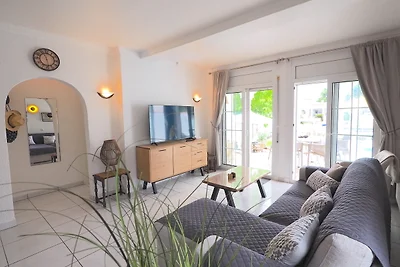 CASA MONTI mit Privatpool u Bootsliegeplatz