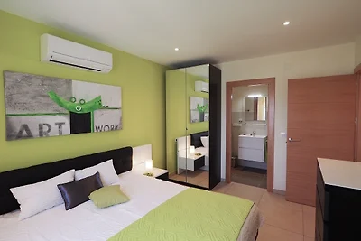 VILLA BELLEVUE m. prive zwembad