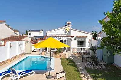 CASA MONTI mit Privatpool u Bootsliegeplatz