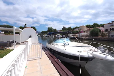 CASA MONTI mit Privatpool u Bootsliegeplatz