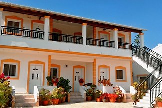Alekas Apartments in AgiosGeorgios