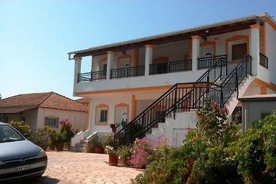 Alekas Apartments in AgiosGeorgios