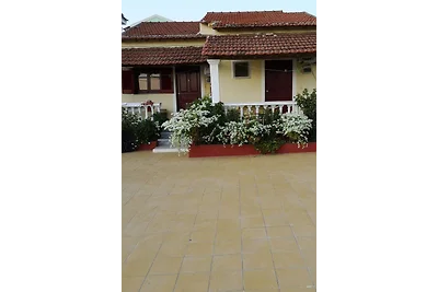 Villa Eleni Virginia Apartments