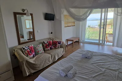 Panorama Beach House in Perivoli- Korfu mit Meerblick nur 20 Meter vom Strand