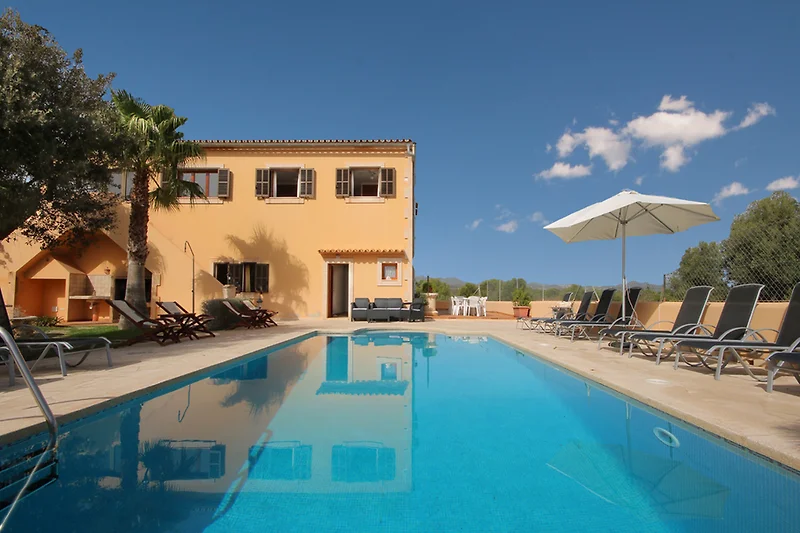 This is a holiday house for 10 persons