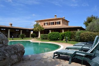 032 Petra Villa
