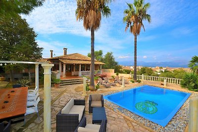 Villa Can Bisbe 187 by Mallorca Cha