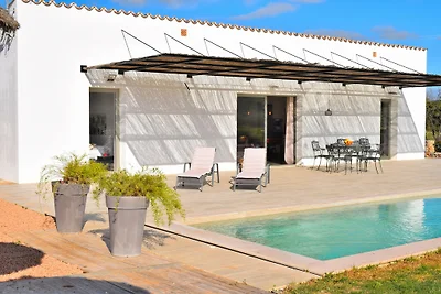 Finca Son Alcaines Petit 249 by Mal