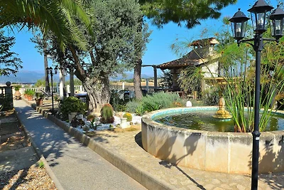 Villa Can Bisbe 187 by Mallorca Cha