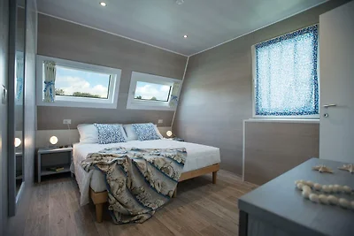 Marina Azzurra Resort Houseboat Garden
