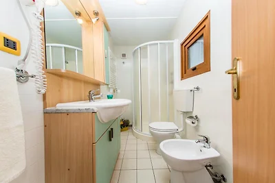 Rivaverde Family Camping Village Lodge Comfor...