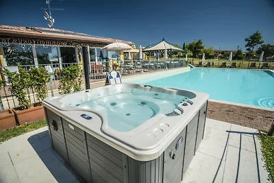 Residenz Karina Dreizimmer-Ferienhaus Villa...