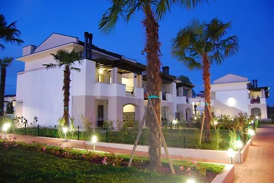 Residenz Evanike Vierzimmer-Wohnung Tipo D*